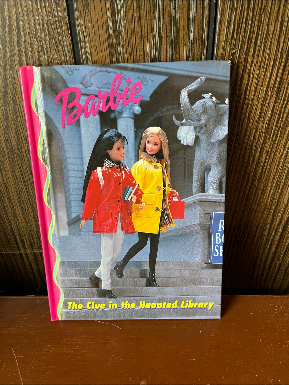 Barbie Book- The Clue in the Haunted Library (Barbie And Friends Book Club) 1999